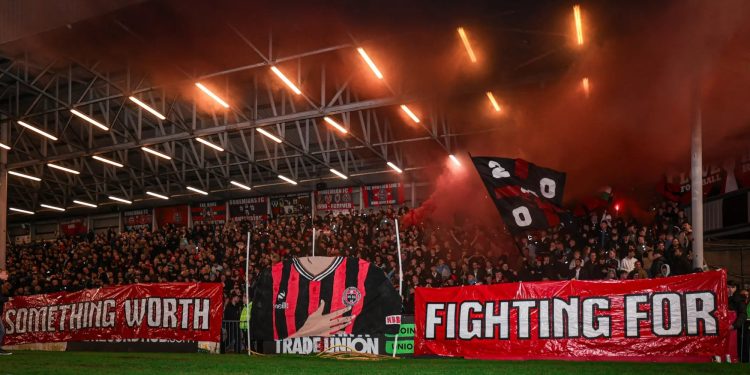 Bohemian FC fans at Dalymount Park (Darren O’Hanlon/huckmag)