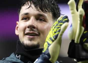 Burnley's James Trafford (Imagn)