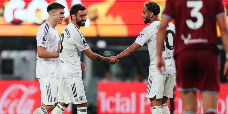 Fernandes Brace Seals Winning Start for United in USA