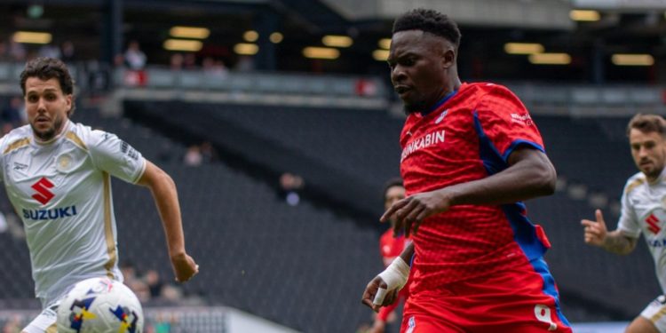 Oldham marked their return to League Two with a solid draw against MK Dons (@OfficialOAFC/X).