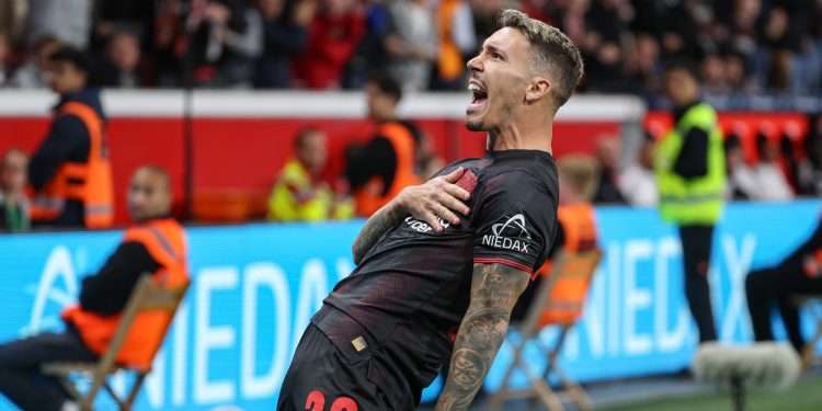 Alex Grimaldo scored two wonderful free kicks against Frankfurt to ensure Leverkusen won all three points (Imagn)