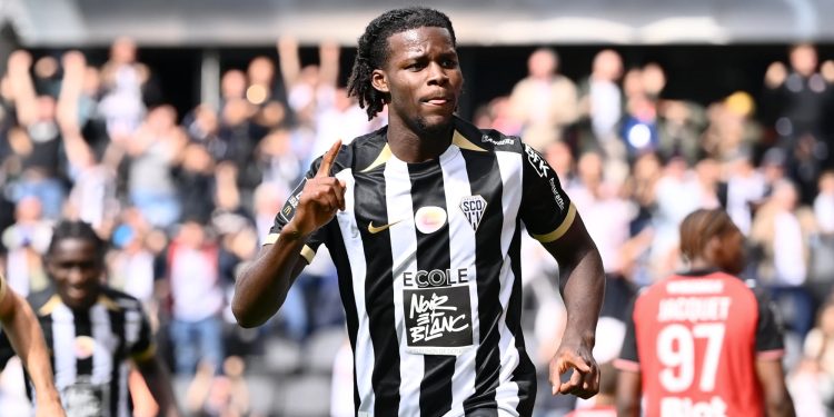 Angers' Prosper Peter scored his first Ligue 1 goal against Rennes (Ligue1.com)
