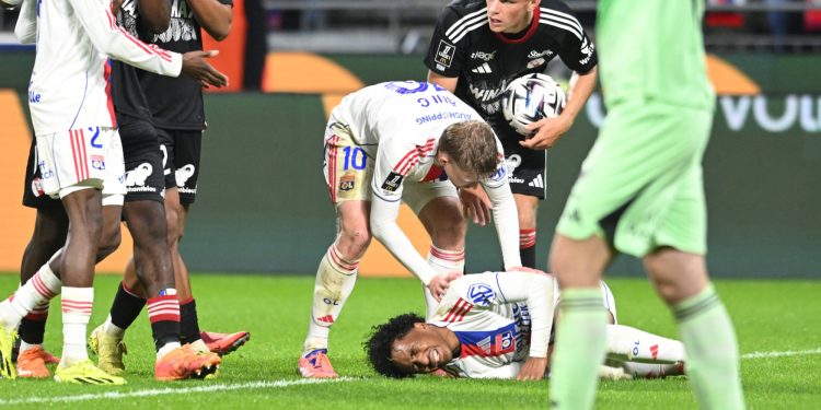 Lyon forward Malick Fofana is expected to miss several months of competition (Imagn)